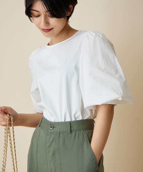MADEMOISELLE ROPE'(マドモアゼル ロペ)の「【秋まで使える】コンビネーションパフスリーブカットソー(Tシャツ/カットソー・レディース・ホワイト/ブラック/キャメル・38)」の10枚目の写真