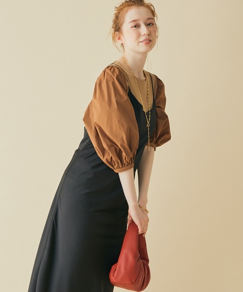 MADEMOISELLE ROPE'(マドモアゼル ロペ)の「【秋まで使える】コンビネーションパフスリーブカットソー(Tシャツ/カットソー・レディース・ホワイト/ブラック/キャメル・38)」の13枚目の写真