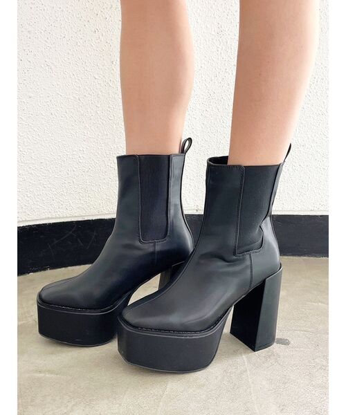 GYDA(ジェイダ)の「サイドゴアチャンキーショートブーツ(ブーツ・レディース・ブラック/カーキ・SMALL/MEDIUM/LARGE)」の3枚目の写真