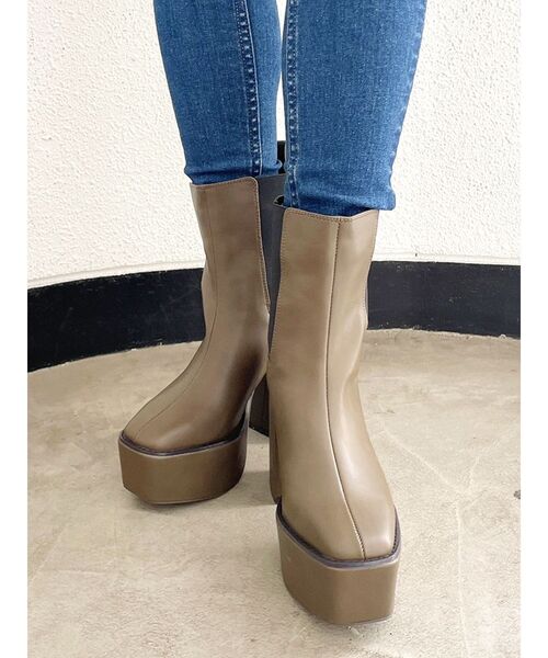 GYDA(ジェイダ)の「サイドゴアチャンキーショートブーツ(ブーツ・レディース・ブラック/カーキ・SMALL/MEDIUM/LARGE)」の19枚目の写真