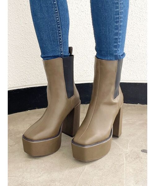 GYDA(ジェイダ)の「サイドゴアチャンキーショートブーツ(ブーツ・レディース・ブラック/カーキ・SMALL/MEDIUM/LARGE)」の21枚目の写真