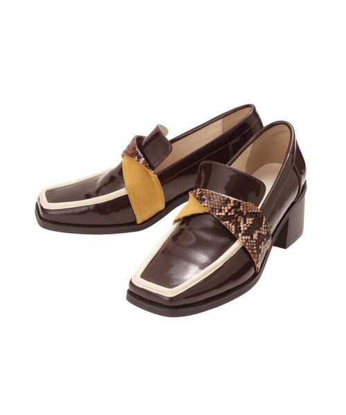 MURUA（ムルーア）の「ツイストローファー（ローファー・レディース・ブラック/ブラウン・35/36/37）」の6枚目の写真