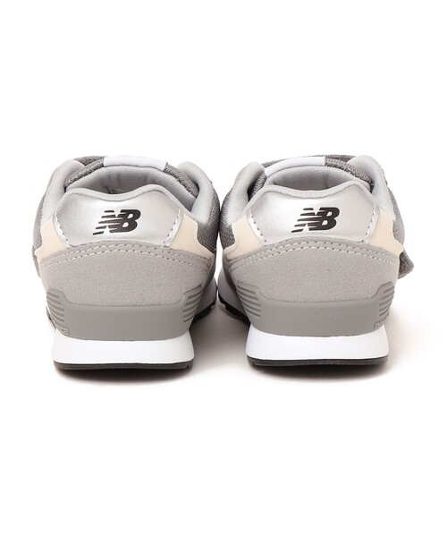 NEW BALANCE(ニューバランス)の「New Balance:IZ996(スニーカー・キッズ・ライトグレー/ネイビー/ブラック・13/12/15 /16/14)」の6枚目の写真