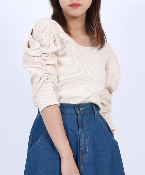 PUNYUS（プニュズ）の「シャーリングスリーブリブトップス（Tシャツ/カットソー・レディース・ブラック/アイボリー/パープル・4/3/1/2）」の2枚目の写真