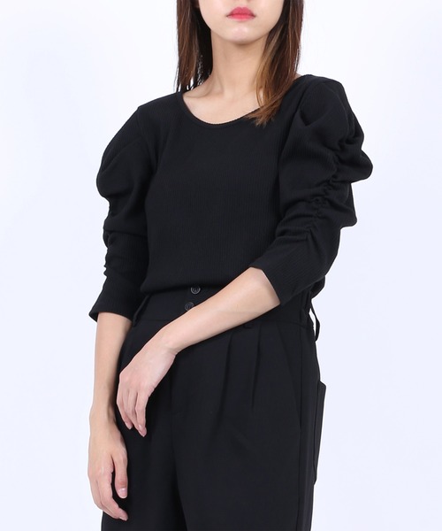 PUNYUS（プニュズ）の「シャーリングスリーブリブトップス（Tシャツ/カットソー・レディース・ブラック/アイボリー/パープル・4/3/1/2）」の3枚目の写真