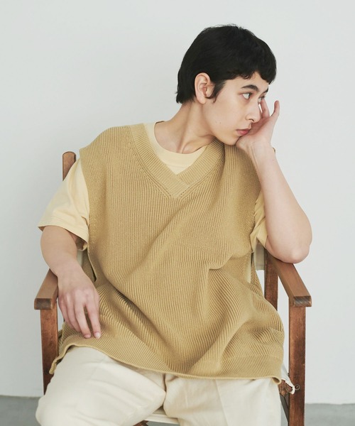 UNDECORATED(アンデコレイテッド)の「UNDECORATED アンデコレイテッド / CODE YARN KNIT VEST コードヤーン オーバーサイズ Vネック ニットベスト / UDS22802(ベスト・メンズ・ベージュ/ブラック・FREE)」の21枚目の写真