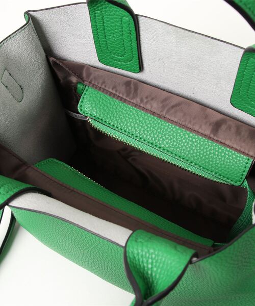 Cepica（セピカ）の「バイカラーフレームかっちりミニトート（トートバッグ・レディース・パープル/グリーン/ゴールド/シルバー/ブルー/グレイッシュベージュ・FREE）」の7枚目の写真