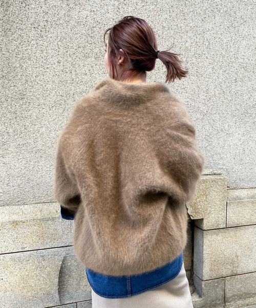 DouDou（ドゥドゥ）の「ミンク加工ラクーンカーディガン（カーディガン/ボレロ・レディース・ブラウン/スカイブルー・FREE）」の4枚目の写真