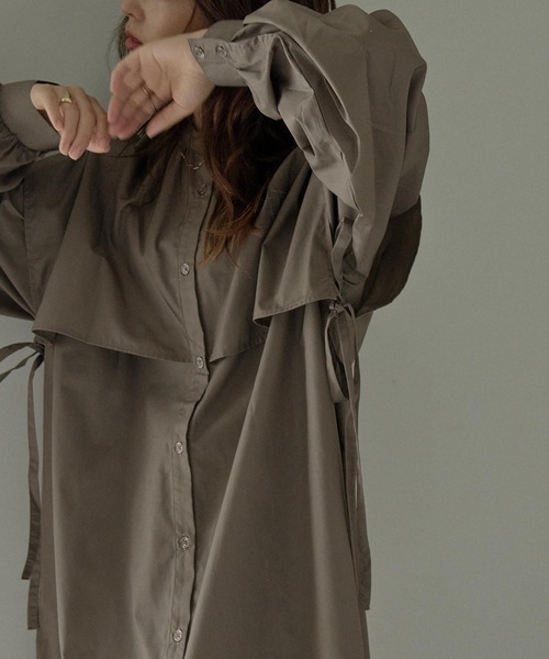 Fashion Letter（ファッションレター）の「サイドリボンケープカラーシャツ（シャツ/ブラウス・レディース・ブラック/オフホワイト/マスタード/モカ/ライトベージュ・M）」の4枚目の写真