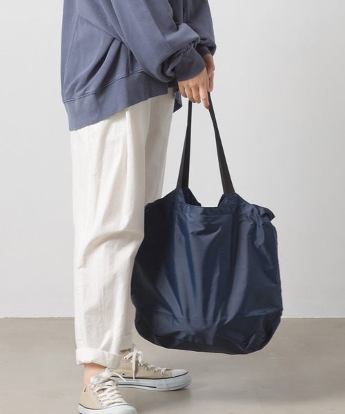 OMNES（オムネス）の「撥水加工22L　ポケッタブルエコバッグ（エコバッグ/サブバッグ・レディース・ブラック/ネイビー/ピンク・FREE）」の3枚目の写真