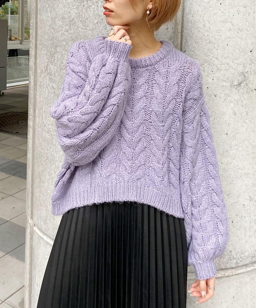 mysty woman（ミスティウーマン）の「ショートケーブルプルオーバー 239008（ニット/セーター・レディース・オフホワイト/ブルーパープル/ブラウン/グリーン系/ピンク・FREE）」の4枚目の写真