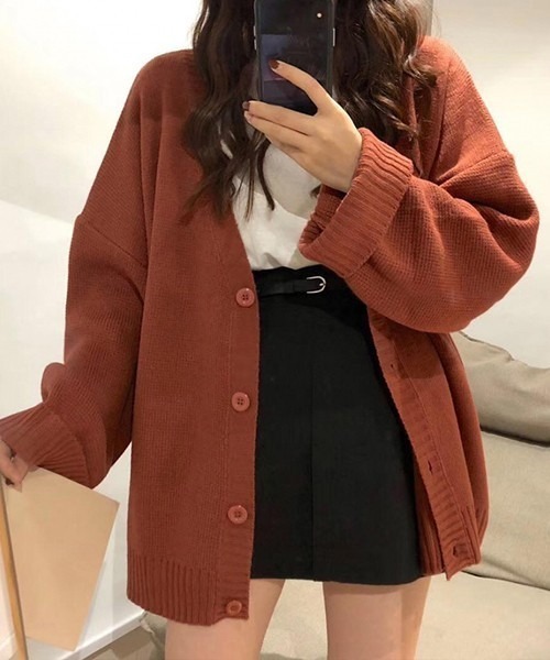 AMELY（エミリー）の「オーバーサイズニットカーディガン（カーディガン/ボレロ・レディース・ブラック/ベージュ/レッド/アイボリー/オレンジ・フリー）」の12枚目の写真