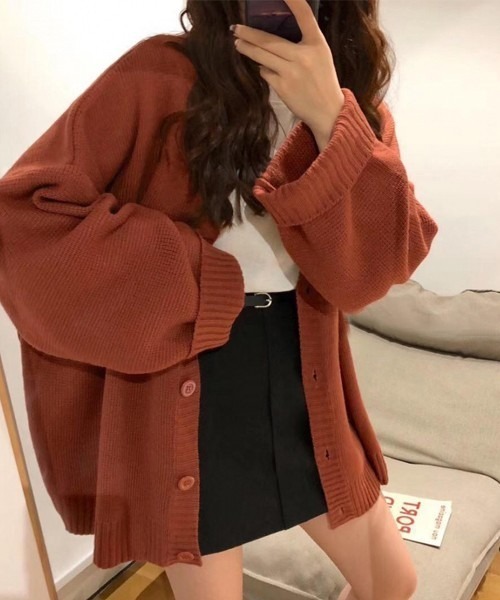 AMELY（エミリー）の「オーバーサイズニットカーディガン（カーディガン/ボレロ・レディース・ブラック/ベージュ/レッド/アイボリー/オレンジ・フリー）」の13枚目の写真