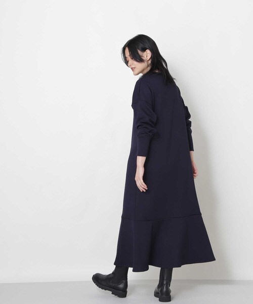 NATURAL BEAUTY BASIC（ナチュラルビューティーベーシック）の「ダンボールワンピース（ワンピース・レディース・ベージュ/ネイビー・MEDIUM）」の6枚目の写真