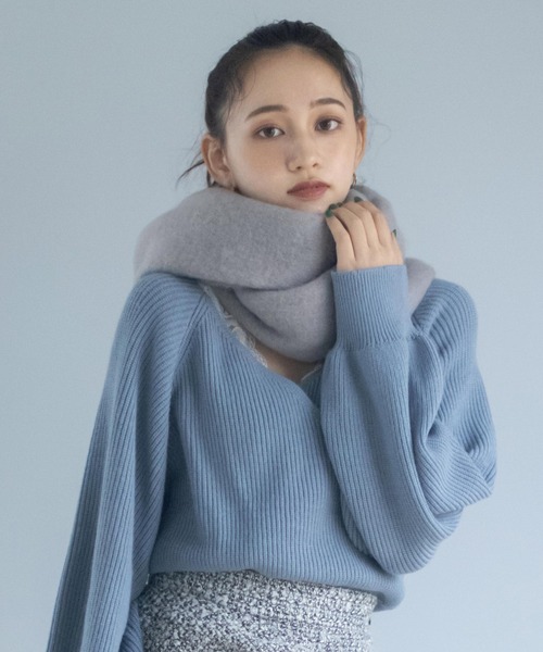 ROYAL PARTY（ロイヤルパーティー）の「ブークレマフラー（マフラー・レディース・パープル/グレー/オフホワイト・FREE）」の5枚目の写真