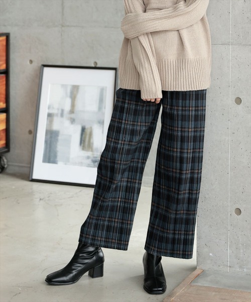 DONOBAN(ドノバン)の「プリーツチェックパンツ(その他パンツ・レディース・ブラック/ブラウン/ブルー・F)」の1枚目の写真
