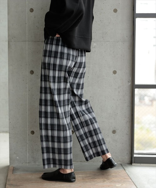 DONOBAN(ドノバン)の「プリーツチェックパンツ(その他パンツ・レディース・ブラック/ブラウン/ブルー・F)」の5枚目の写真