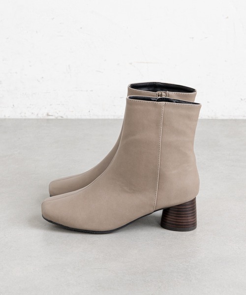 prose verse（プロズヴェール）の「ウッドヒールスクエアトゥショートブーツ（ブーツ・レディース・グレイッシュベージュ/アイボリー/ブラック・MEDIUM/LL/LARGE/SMALL）」の5枚目の写真