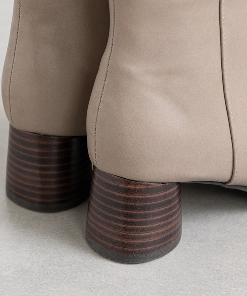 prose verse（プロズヴェール）の「ウッドヒールスクエアトゥショートブーツ（ブーツ・レディース・グレイッシュベージュ/アイボリー/ブラック・MEDIUM/LL/LARGE/SMALL）」の9枚目の写真