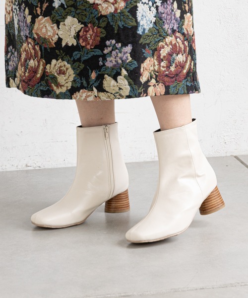 prose verse（プロズヴェール）の「ウッドヒールスクエアトゥショートブーツ（ブーツ・レディース・グレイッシュベージュ/アイボリー/ブラック・MEDIUM/LL/LARGE/SMALL）」の11枚目の写真