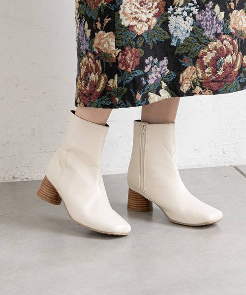 prose verse（プロズヴェール）の「ウッドヒールスクエアトゥショートブーツ（ブーツ・レディース・グレイッシュベージュ/アイボリー/ブラック・MEDIUM/LL/LARGE/SMALL）」の12枚目の写真