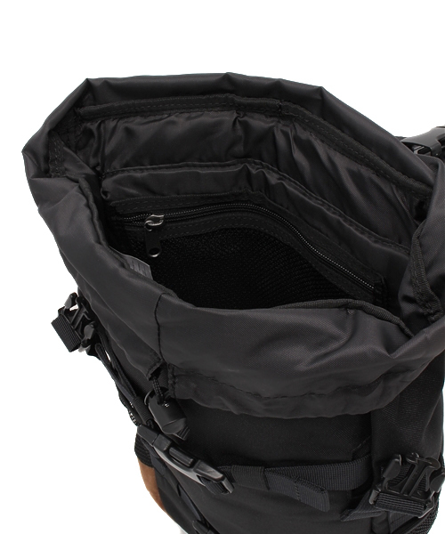 NIXON(ニクソン)の「SMALL LANDLOCK JAPAN LTD(バックパック/リュック・レディース・ブラック/ネイビー/その他/モスグリーン/その他2/その他3/ウッドランド/グレー/ブラック系その他/ブラック系その他2・FREE)」の17枚目の写真