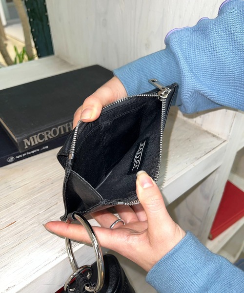 RASVOA（ラスボア）の「マルチイヤホンポーチ付スマフォショルダー（ショルダーバッグ・レディース・ブラック/シルバー・FREE）」の8枚目の写真