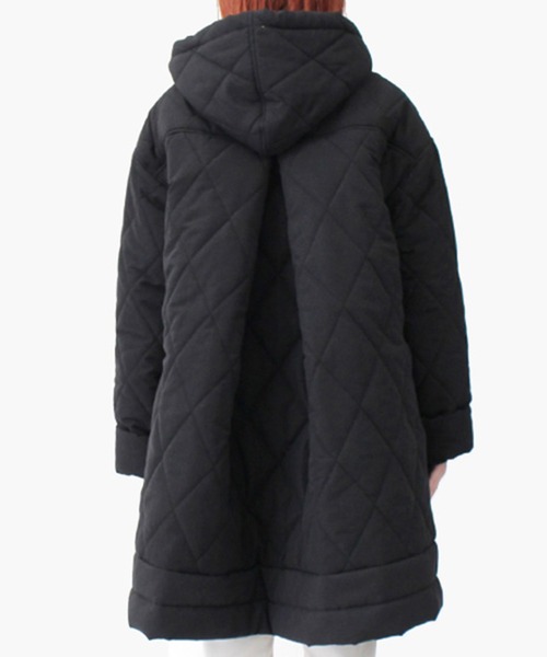 STYLEBLOCK（スタイルブロック）の「マットタフタAラインキルティングコート（ブルゾン・レディース・カーキ/ブラック/ベージュ/アイボリー・M）」の11枚目の写真