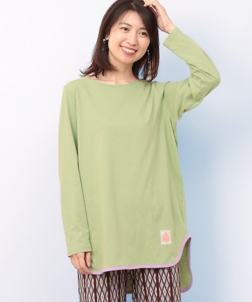 チチカカ（チチカカ）の「ロゴパッチロングＴシャツ（Tシャツ/カットソー・レディース・ホワイト/ブラック/カーキ・FREE）」の3枚目の写真