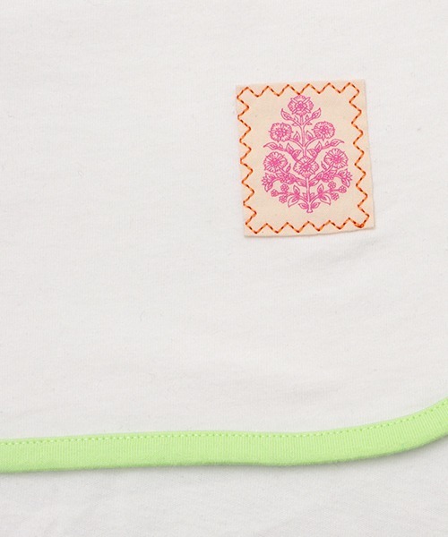 チチカカ（チチカカ）の「ロゴパッチロングＴシャツ（Tシャツ/カットソー・レディース・ホワイト/ブラック/カーキ・FREE）」の16枚目の写真