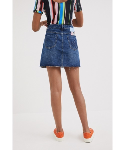 Desigual（デシグアル）の「ミッキーマウス パッチワークミニスカート（スカート・レディース・ブルー・42/36/40/34/38）」の5枚目の写真
