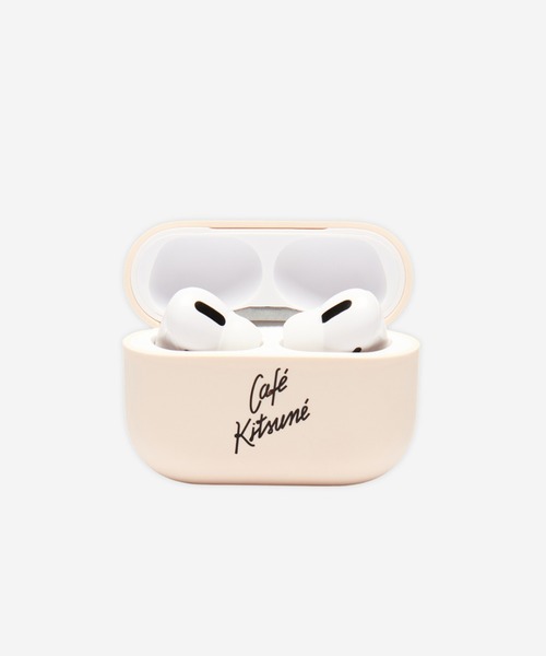 Maison Kitsune（メゾンキツネ）の「CAFE KITSUNE CASE FOR AIRPODS PRO LATTE（スマホグッズ・メンズ・ホワイト系その他・U）」の3枚目の写真