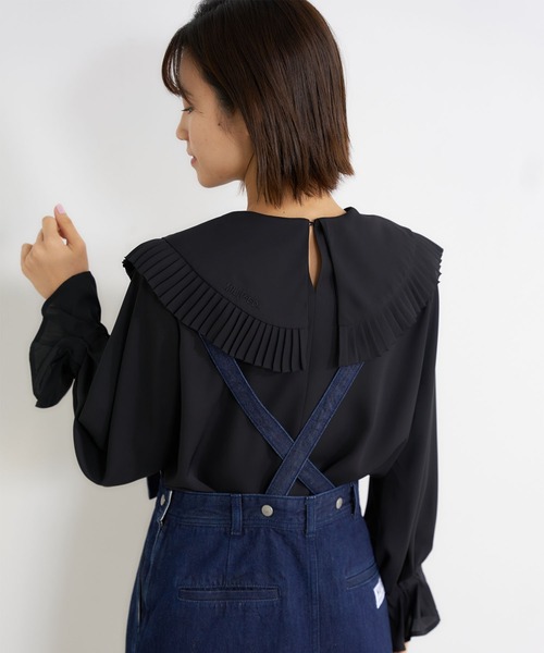MILKFED.（ミルクフェド）の「PLEATED BIG COLLAR BLOUSE（シャツ/ブラウス・レディース・ホワイト/ブラック・ONE SIZE）」の10枚目の写真