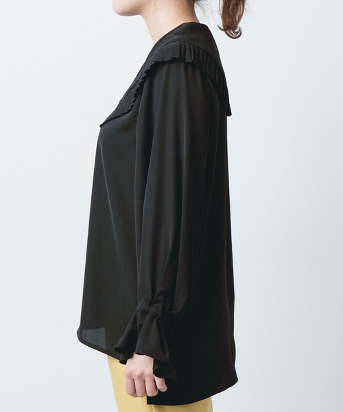 MILKFED.（ミルクフェド）の「PLEATED BIG COLLAR BLOUSE（シャツ/ブラウス・レディース・ホワイト/ブラック・ONE SIZE）」の14枚目の写真
