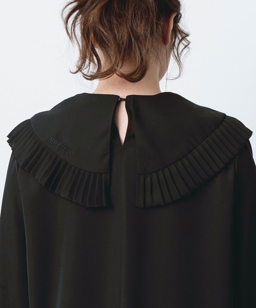 MILKFED.（ミルクフェド）の「PLEATED BIG COLLAR BLOUSE（シャツ/ブラウス・レディース・ホワイト/ブラック・ONE SIZE）」の21枚目の写真