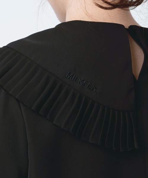 MILKFED.（ミルクフェド）の「PLEATED BIG COLLAR BLOUSE（シャツ/ブラウス・レディース・ホワイト/ブラック・ONE SIZE）」の22枚目の写真