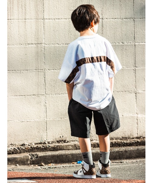 DC  kids 130cmサイズ　新品　展示品セール型落ち　かっこいい DC SHOES（ディーシーシューズ）の「Ks PURE HIGH-TOP SE/DC