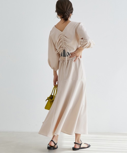 vis-`a-vis(ビサビ)の「【WEB限定】【洗える】リネンライクバックリボンワンピース(ワンピース・レディース・ブラック/グリーン系その他/キナリ・FREE)」の4枚目の写真