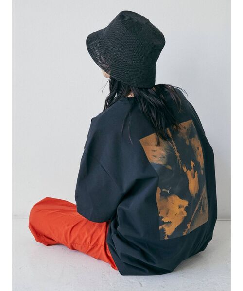 PUMA（プーマ）の「【MURUA×PUMA】シークレットロゴユニセックスTee（Tシャツ/カットソー・レディース・ホワイト/ブラック・FREE）」の2枚目の写真