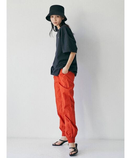 PUMA（プーマ）の「【MURUA×PUMA】シークレットロゴユニセックスTee（Tシャツ/カットソー・レディース・ホワイト/ブラック・FREE）」の18枚目の写真