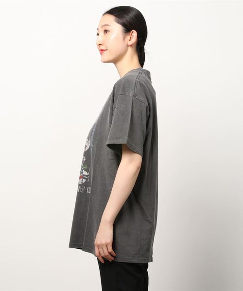 ムラサキスポーツ(ムラサキスポーツ)の「【ムラサキスポーツ別注】 KISS/キッス ビッグシルエット 古着風ロックTシャツ/ROCK Tシャツ EP-MU002(Tシャツ/カットソー・レディース・ブラック/ホワイト・M/L)」の11枚目の写真