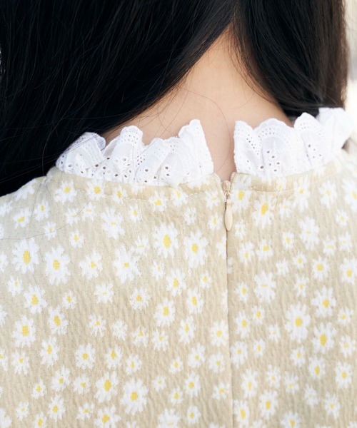 Hamble by Par Avion(ハンブルバイパラビオン)の「袖切り替えデイジートップス(その他トップス・レディース・ブラック/アイボリー・ONESIZE)」の9枚目の写真