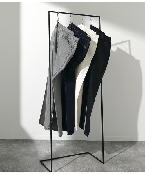 ANAP(アナップ)の「ウエストデザインセミワイドパンツ(デニムパンツ・レディース・オフホワイト/インディゴブルー/ブラック/スミクロ・S/M)」の5枚目の写真