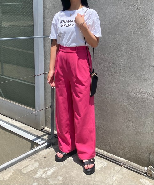 COLONY 2139（コロニートゥーワンスリーナイン）の「サイズ展開あり/ストレッチイージーケアーパンツ(1タックワイド)/ワイドパンツ（スラックス・レディース・ブラック/ベージュ/カーキ/ピンク・SMALL/MEDIUM/LARGE）」の15枚目の写真