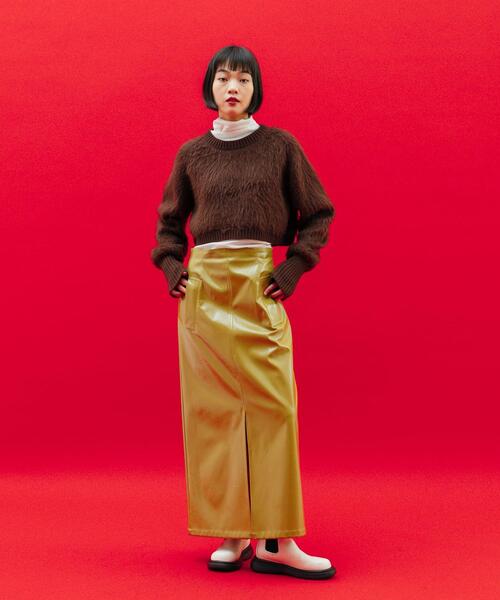 CITEN(シテン)の「<CITEN>パテント風フェイクレザー ナロースカート(スカート・レディース・ブラック/マスタード・S/M)」の2枚目の写真