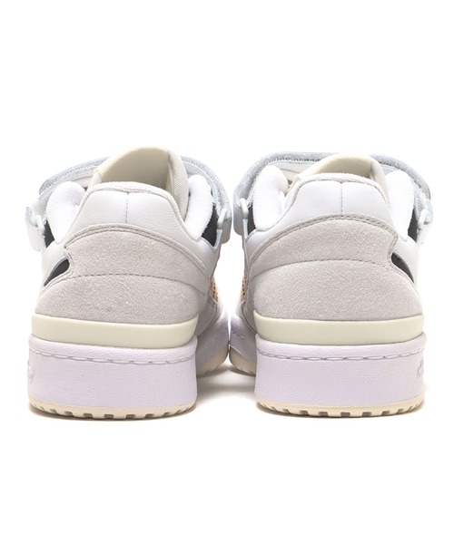 adidas（アディダス）の「adidas FORUM LOW W / アディダス フォーラム ロー（スニーカー・レディース・ホワイト・24.0cm/25.0cm/24.5cm/23.5cm/23.0cm）」の3枚目の写真