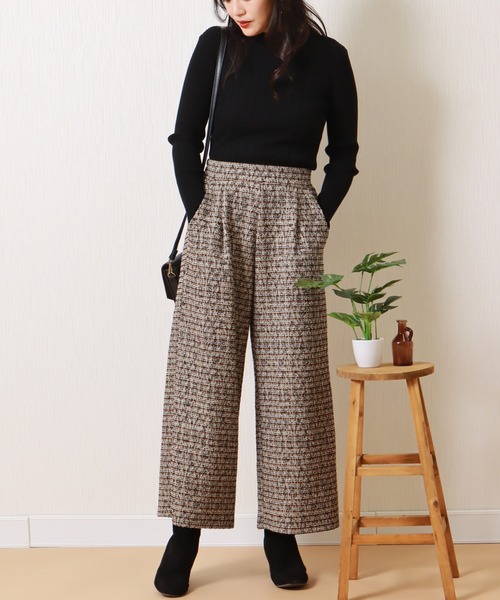 libelle more(リベル モア)の「ランダムリブスフレニット(ニット/セーター・レディース・ブラック/オフホワイト/ピンク/マスタード/モカ・M/L)」の8枚目の写真