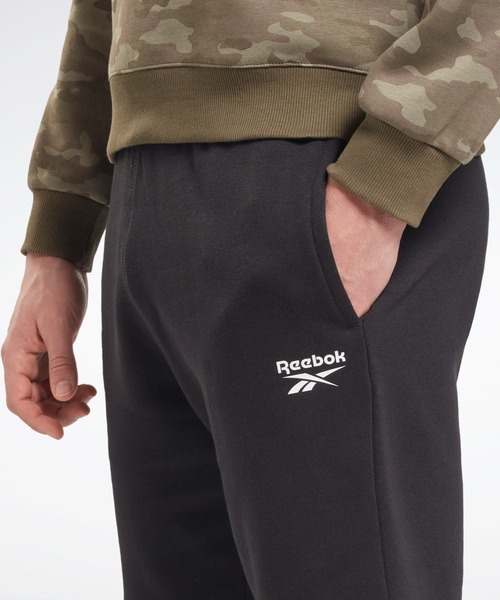 Reebok(リーボック)の「アイデンティティ フリース ショーツ / Identity Fleece Shorts(その他パンツ・メンズ・グリーン/ブラック・XXX-LARGE/X-LARGE/SMALL/XX-LARGE/X-SMALL/MEDIUM/LARGE)」の9枚目の写真