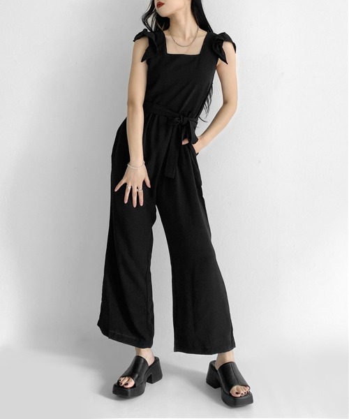 LVEU.(ラブユ.)の「【ZOZOTOWN限定】Frill design combination/フリルデザインコンビネゾン(サロペット/オーバーオール・レディース・ブラック/サックスブルー・FREE)」の9枚目の写真