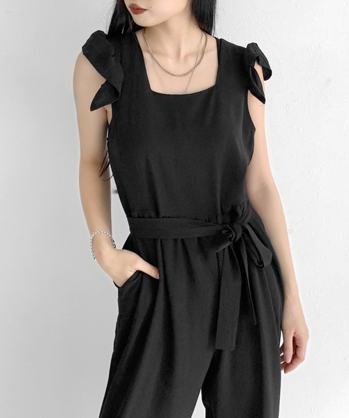 LVEU.(ラブユ.)の「【ZOZOTOWN限定】Frill design combination/フリルデザインコンビネゾン(サロペット/オーバーオール・レディース・ブラック/サックスブルー・FREE)」の6枚目の写真